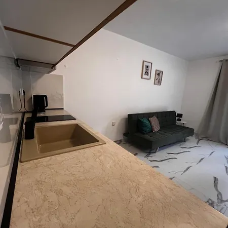 Πανσιόν Bella Πευκοχώρι